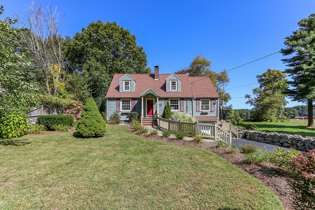 Front exterior photograph of 184 Gould Street in Walpole, MA