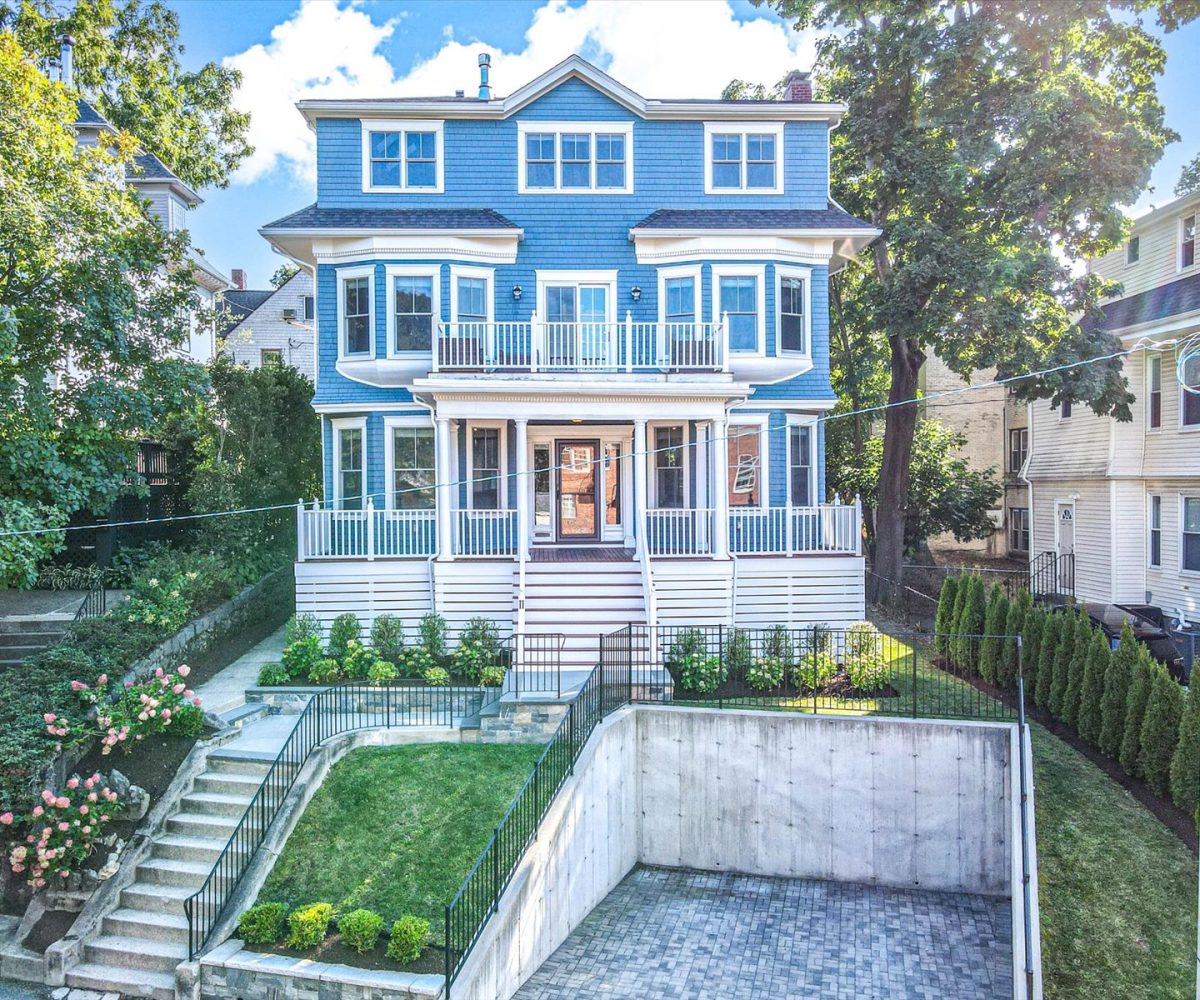 11 Robinwood Avenue, Jamaica Plain, MA 02130